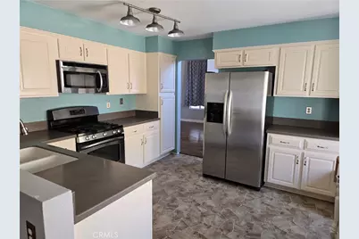 1249 Bradford, Rosamond, CA 93560 - Photo 6