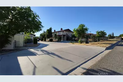 16228 Wato Road, Apple Valley, CA 92307 - Photo 16