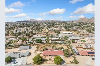 19240 Tonkawan, Apple Valley, CA 92307 - Photo 8