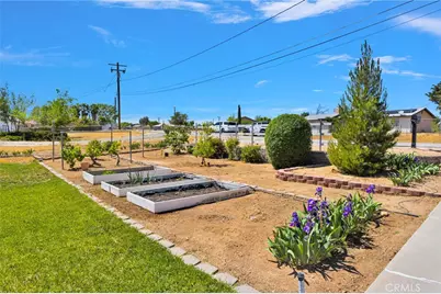 9317 Sabina, Hesperia, CA 92345 - Photo 6