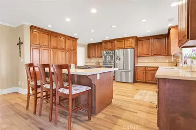 13880 Driftwood Drive, Victorville, CA 92395 - Photo 12