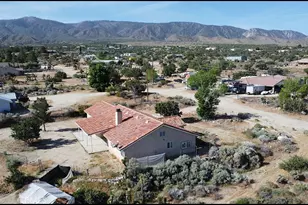 10685 Crystal Air, Pinon Hills, CA 92372 - Photo 6