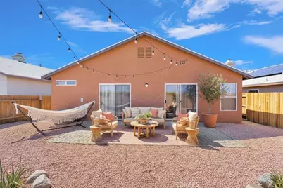 13499 Merry Oaks Street, Victorville, CA 92392 - Photo 40