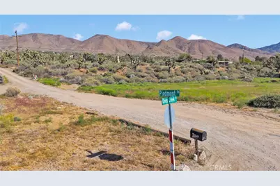 4 Lamprey Road, Apple Valley, CA 92308 - Photo 8