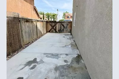 12244 Knobhill, Victorville, CA 92392 - Photo 36