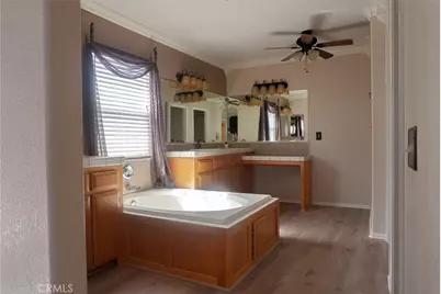 12661 Shorewood, Victorville, CA 92392 - Photo 40