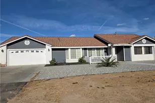 13502 Cuyamaca Rd, Apple Valley, CA 92308 - Photo 2