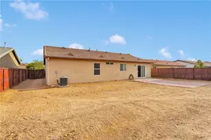 16572 Don Quijote, Victorville, CA 92395 - Photo 34