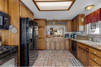 13460 Chinquapin, Victorville, CA 92395 - Photo 18