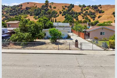 1964 Wright Street, Pomona, CA 91766 - Photo 2