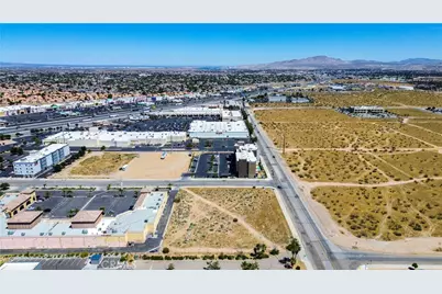14879 Monarch, Victorville, CA 92395 - Photo 1