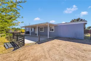 8074 Mira Mar Rd, Phelan, CA 92371 - Photo 4