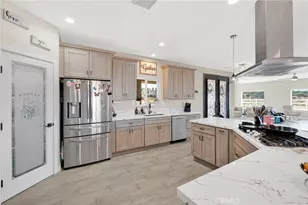 9926 Fir St, Oak Hills, CA 92344 - Photo 6