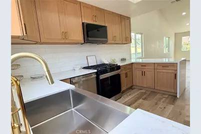 1147 N Island Avenue, Wilmington, CA 90744 - Photo 12