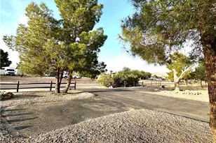 22773 Powhatan Rd, Apple Valley, CA 92308 - Photo 12