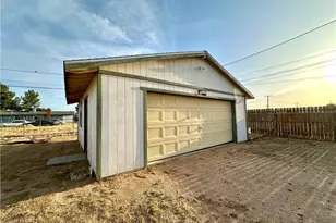 22773 Powhatan Rd, Apple Valley, CA 92308 - Photo 8