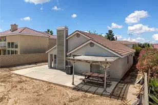 16383 Salinas, Victorville, CA 92394 - Photo 28