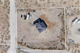 4084 Chevoit, Phelan, CA 92371 - Photo 2