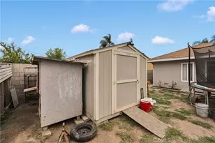 1688 W Cleveland St, San Bernardino, CA 92411 - Photo 22