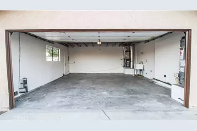 6736 Summit Valley, Hesperia, CA 92345 - Photo 18