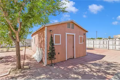 14637 Sequoia, Hesperia, CA 92345 - Photo 40