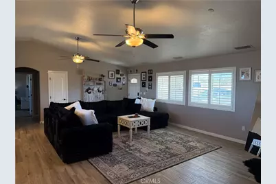 5824 White Fox Trl, Phelan, CA 92371 - Photo 4