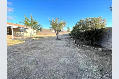 12546 Navajo, Apple Valley, CA 92308 - Photo 16