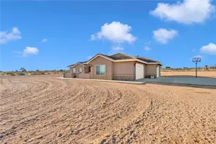 7435 Solano, Phelan, CA 92371 - Photo 2
