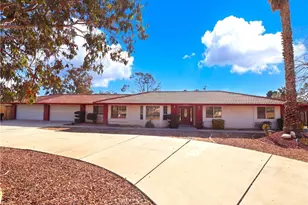 13163 Quapaw Rd, Apple Valley, CA 92308 - Photo 2