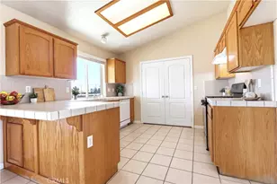 11837 11th, Hesperia, CA 92345 - Photo 6