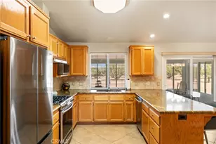 9223 Macron St, Oak Hills, CA 92344 - Photo 22