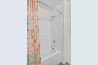 13039 Eastwind Way, Victorville, CA 92392 - Photo 16