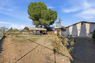 18126 Fairburn, Hesperia, CA 92345 - Photo 36