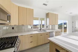 15168 Barbara, Apple Valley, CA 92307 - Photo 10