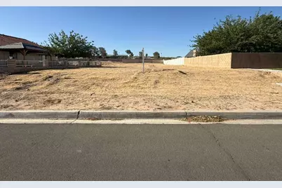 13799 Windward, Helendale, CA 92342 - Photo 2