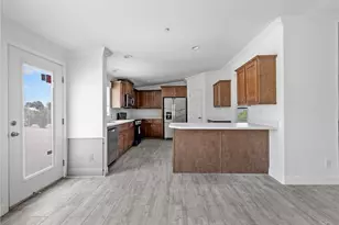 16680 Boh Ln, Victorville, CA 92394 - Photo 10