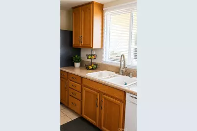 13875 Montecito, Victorville, CA 92395 - Photo 8