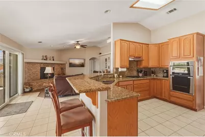 22772 Lancelet, Apple Valley, CA 92308 - Photo 6