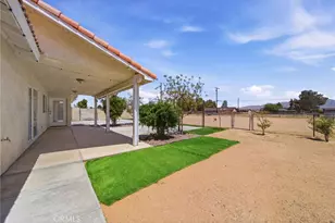 14083 Pawnee Rd, Apple Valley, CA 92307 - Photo 22