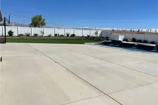 17061 Deodar, Hesperia, CA 92345 - Photo 24