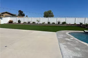 17061 Deodar, Hesperia, CA 92345 - Photo 18