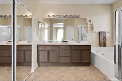 13912 Pinellia, Hesperia, CA 92344 - Photo 32