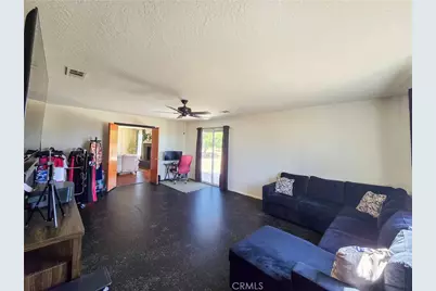 9995 Smoke Tree, Hesperia, CA 92344 - Photo 24