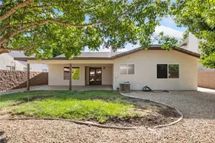 13035 Norfolk, Victorville, CA 92395 - Photo 34