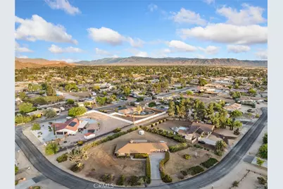 19213 Tecumseh, Apple Valley, CA 92307 - Photo 4