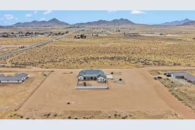 16979 Nanticoke, Apple Valley, CA 92307 - Photo 42