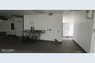 20200 US Highway 18 #D, Apple Valley, CA 92307 - Photo 8