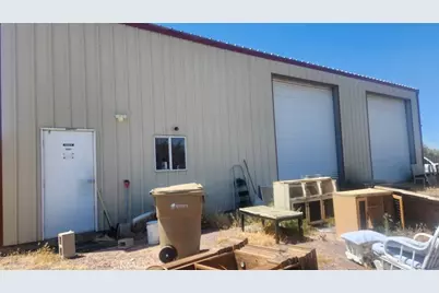 9070 6th, Hesperia, CA 92345 - Photo 2