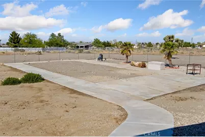 11025 El Esteban, Phelan, CA 92371 - Photo 38
