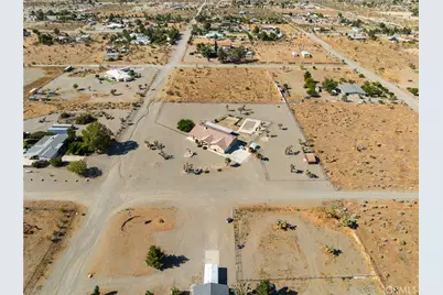 11025 El Esteban, Phelan, CA 92371 - Photo 42